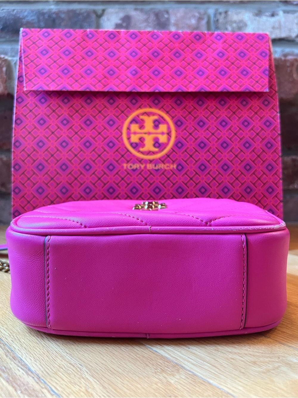 Tory Burch Crazy Pink Kira Chevron Small Leather Camera Bag - Picture 9 of 14